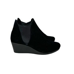 CROCS Shoes Crocs Leigh Wedge Chelsea Boot Black Suede